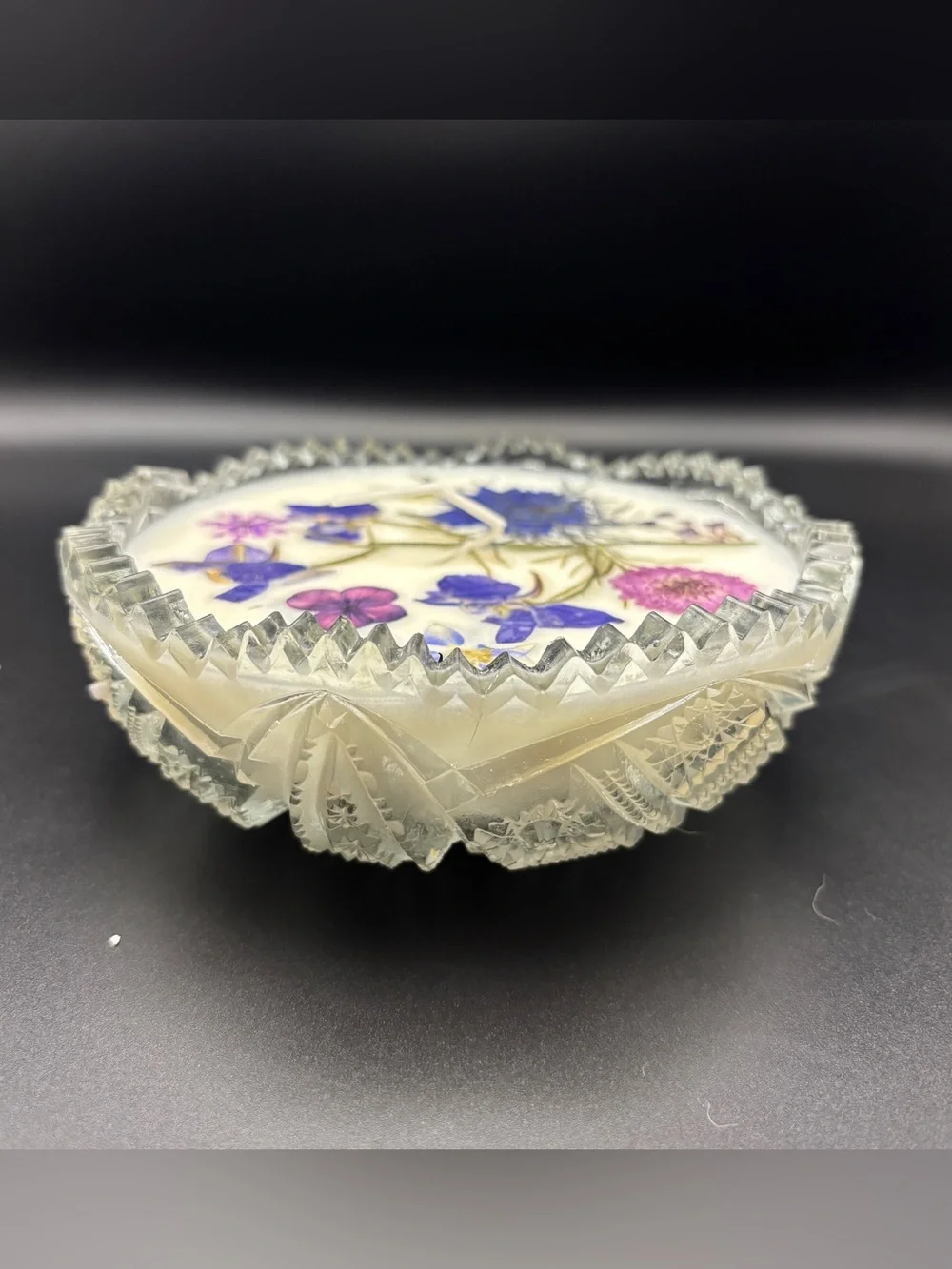 Botanical Soy Candle in Decorative Glass Bowl - Cream with Floral hm Top